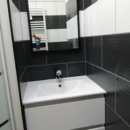 Bin Benaise Sans Linge 度假居 Pamproux