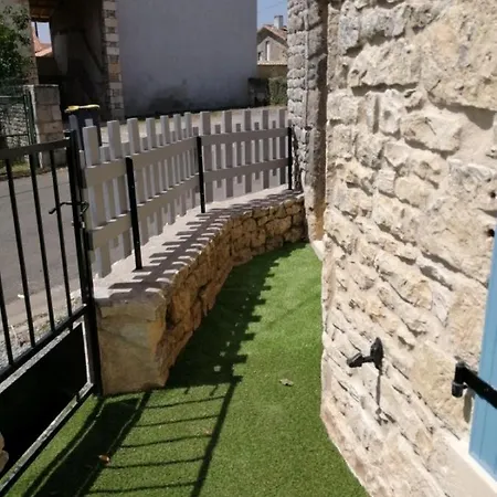 Bin Benaise Sans Linge Nyaraló